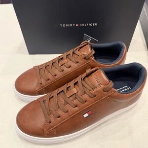 TOMMY HILFIGER BRECON SHOES COLOR BROWN MULTI SIZE 9 ONLY